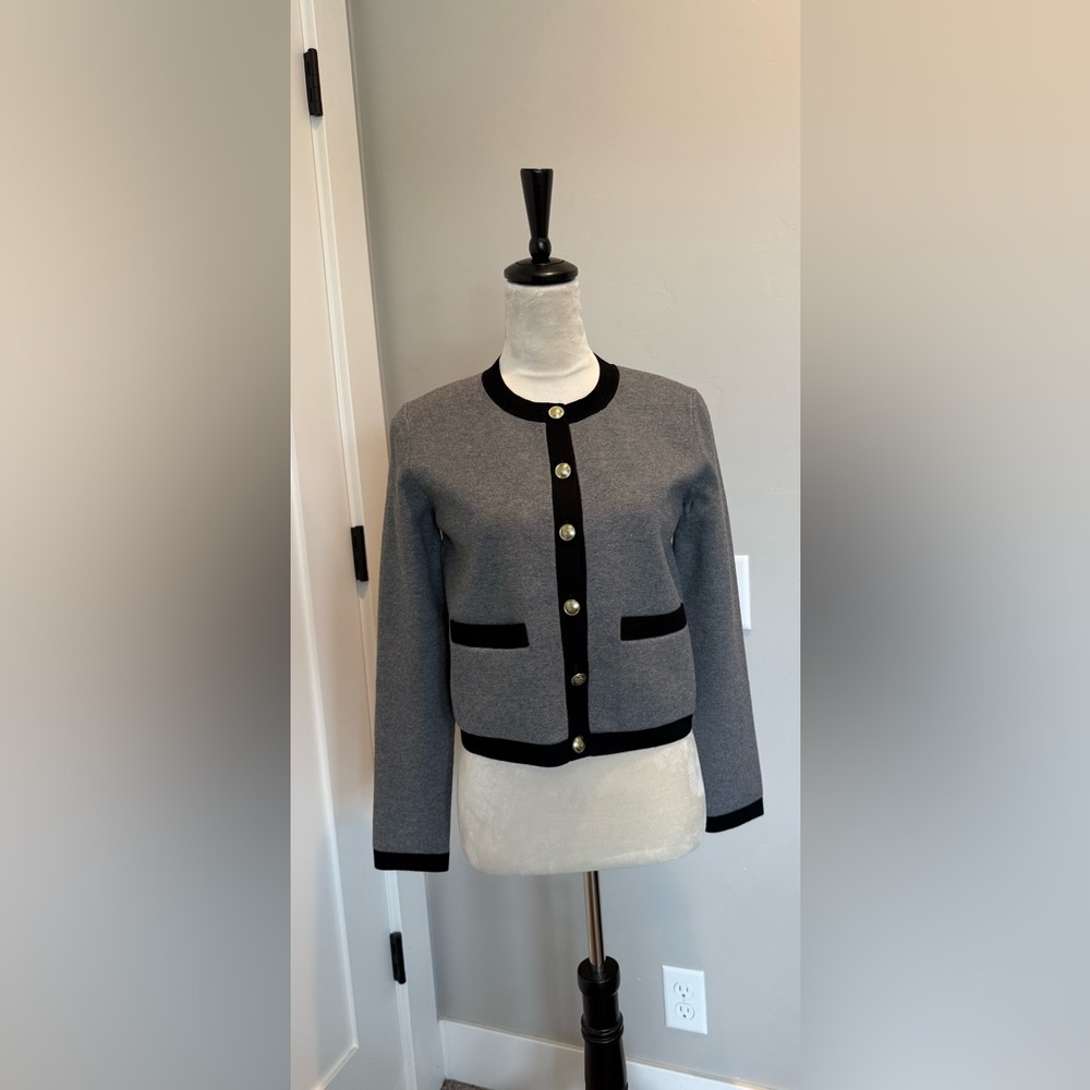Aritzia Babaton Sweater
